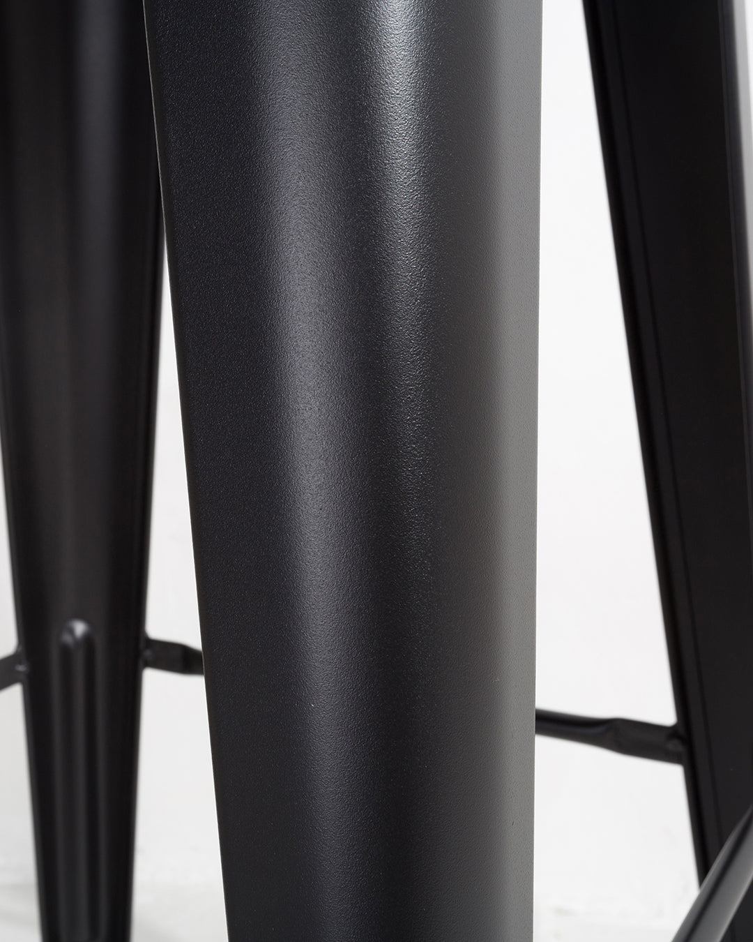 Lix Metal Bar Tisch schwarz