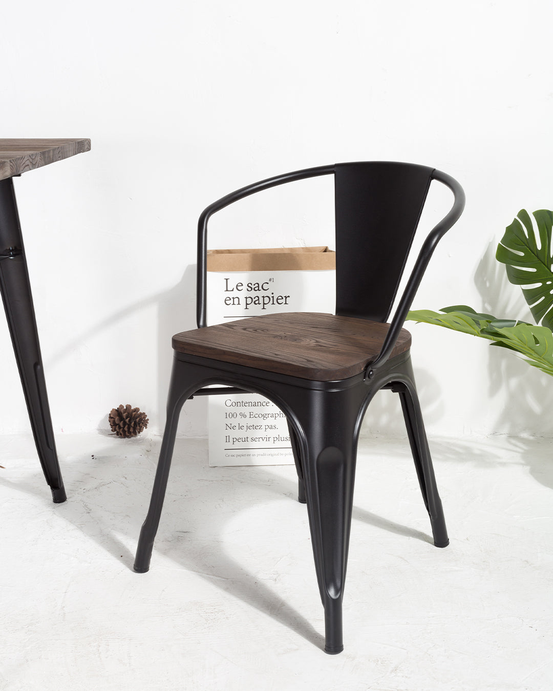 Lix Holz Sessel schwarz