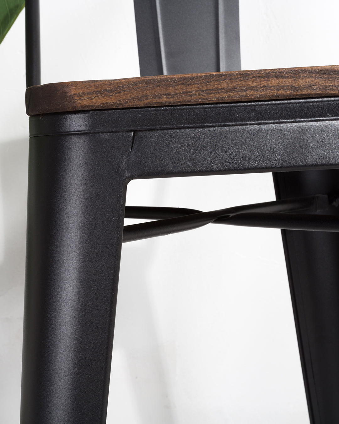 Lix Holzschalter Stuhl schwarz