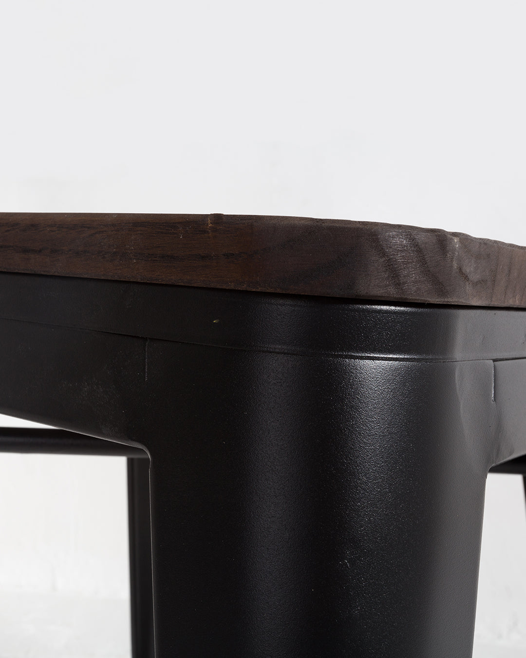 Lix Holzhocker schwarz