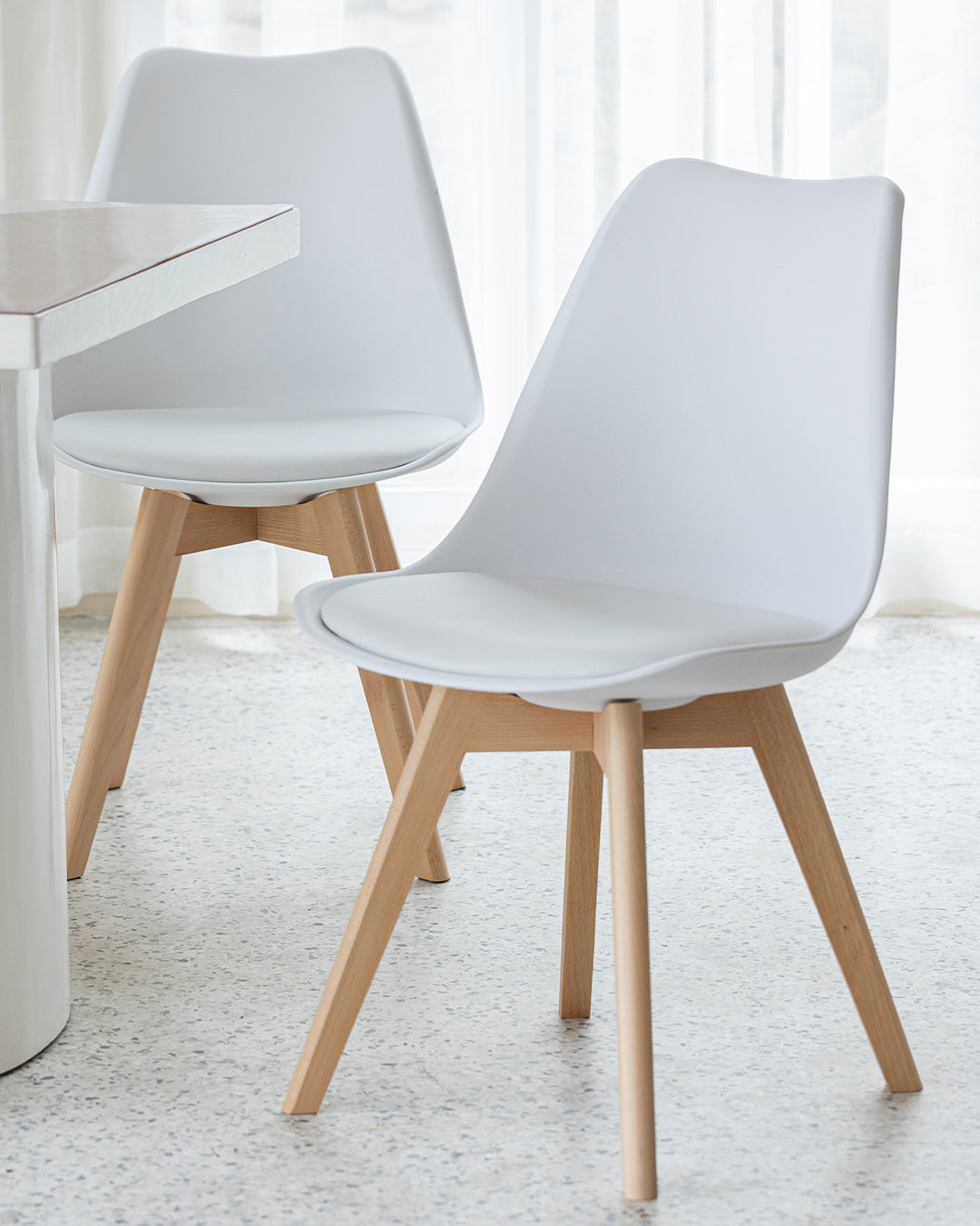 Tulpe Designstuhl Elfenbein Weiß