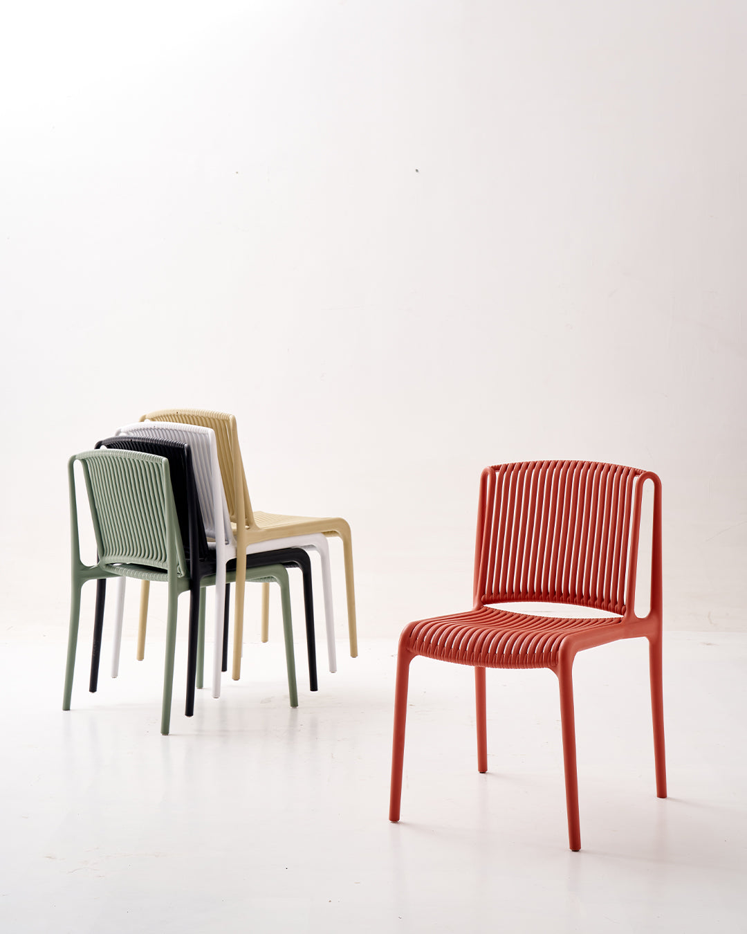 Elpis Plastic Chair Black