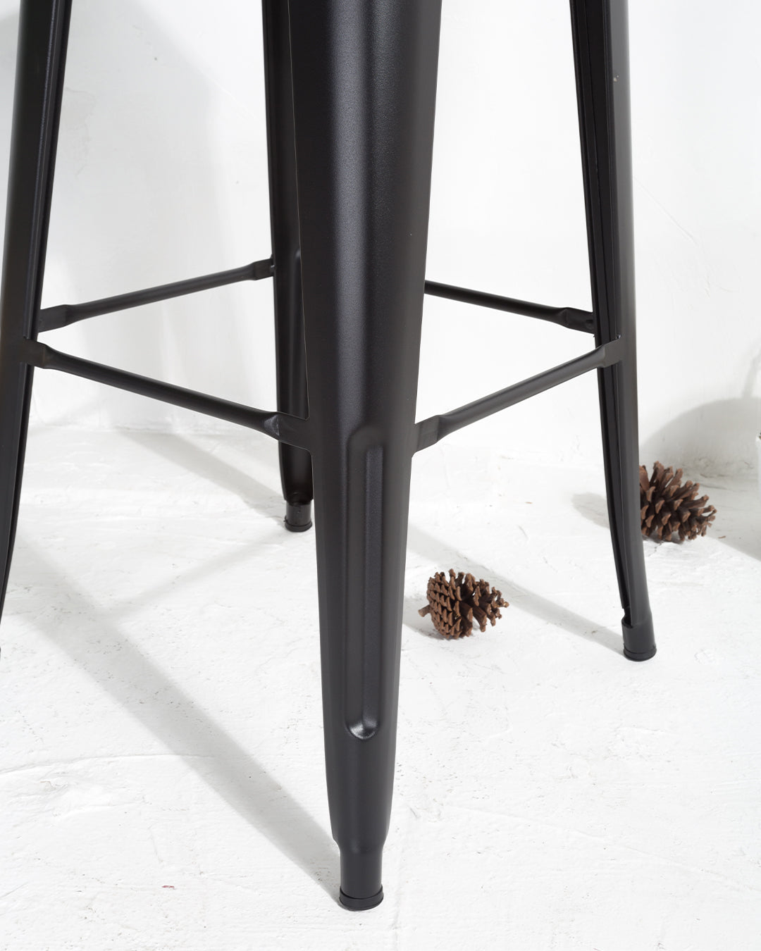 Lix Metal Bar Stool Black