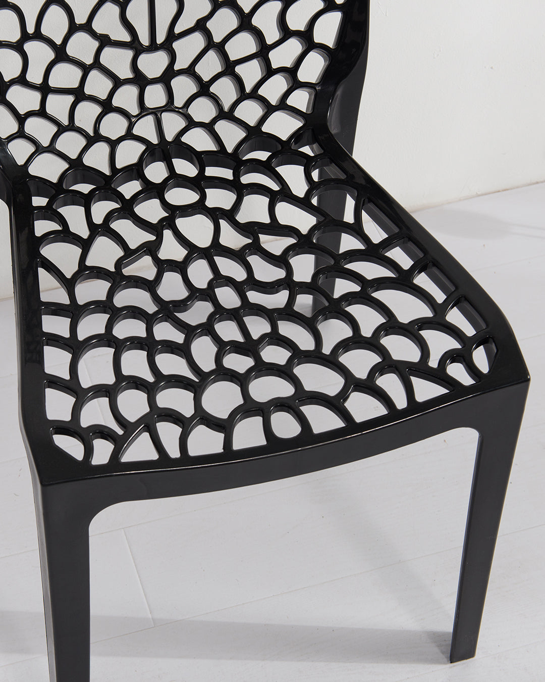 Root Plastic Chair Ivory White