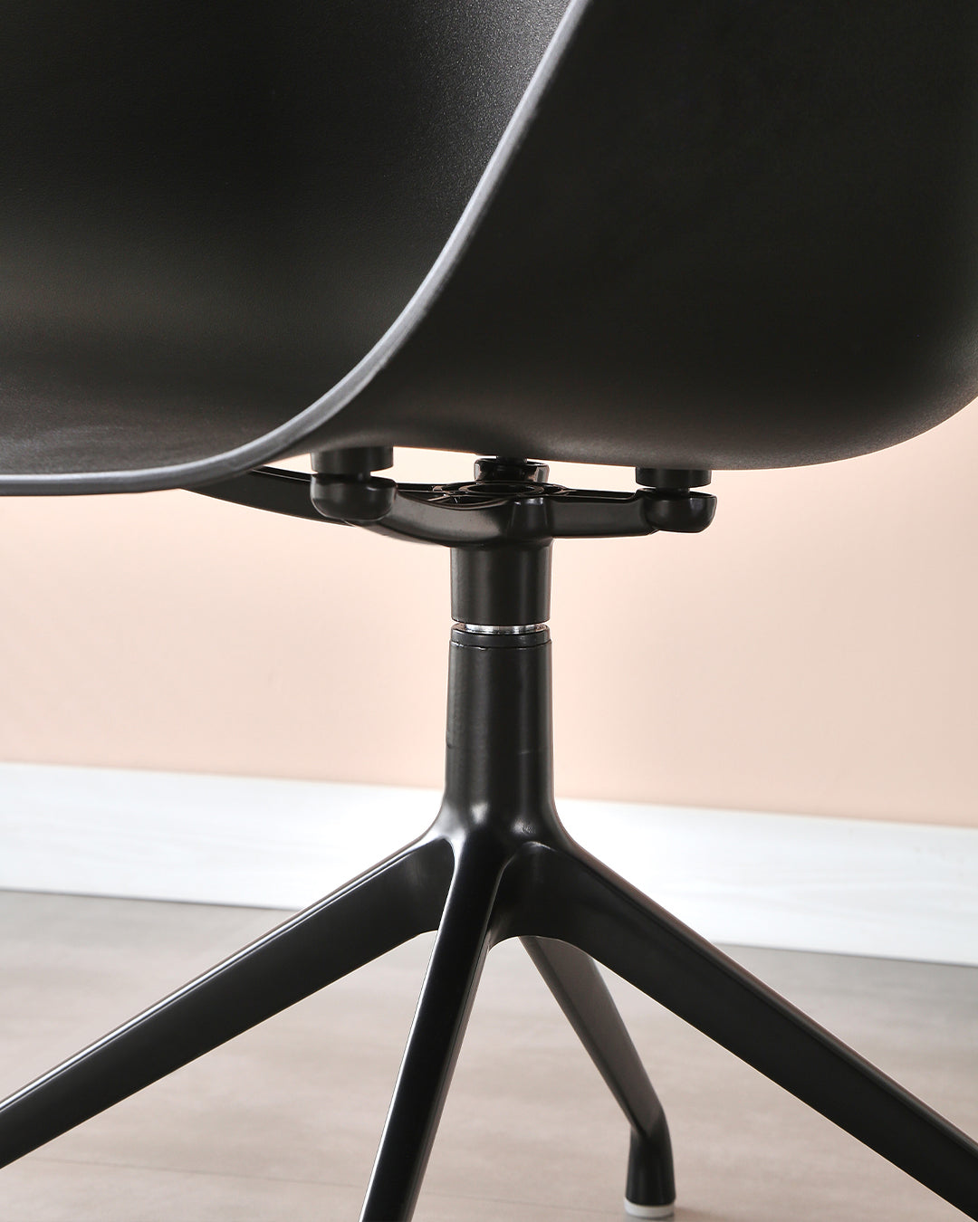 Thetis Design Chair Black